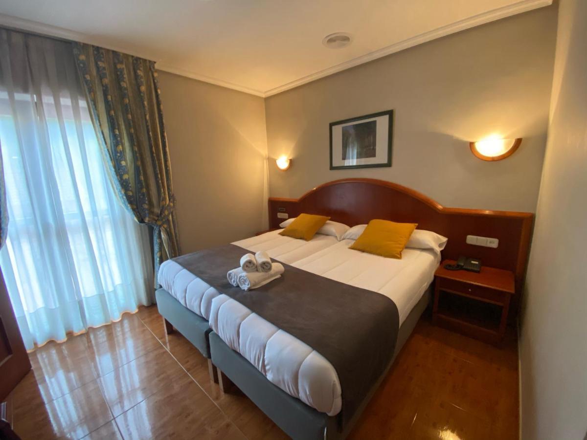 Hotel - Apartamentos Pena Santa Benia De Onis Buitenkant foto