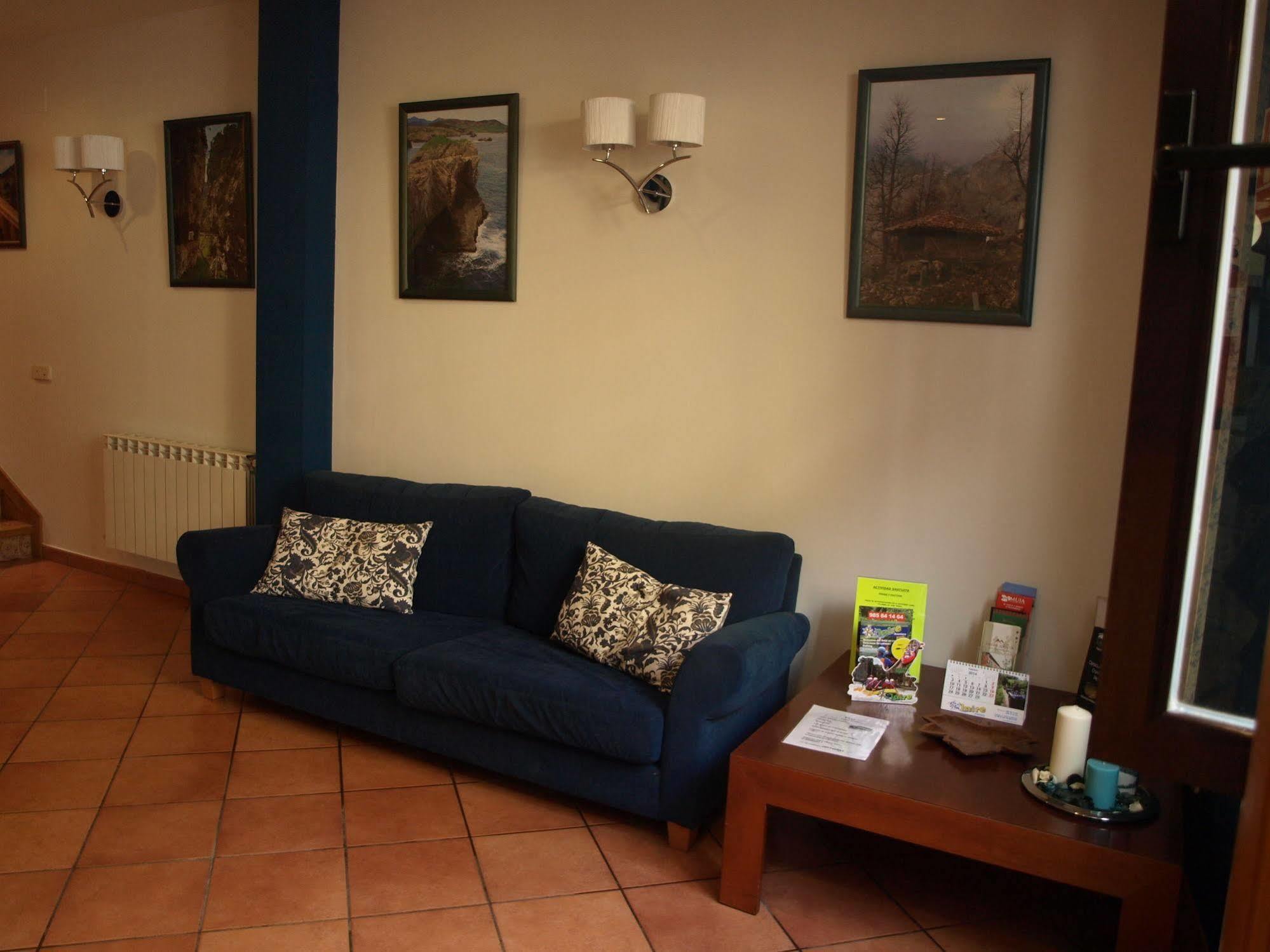 Hotel - Apartamentos Pena Santa Benia De Onis Buitenkant foto